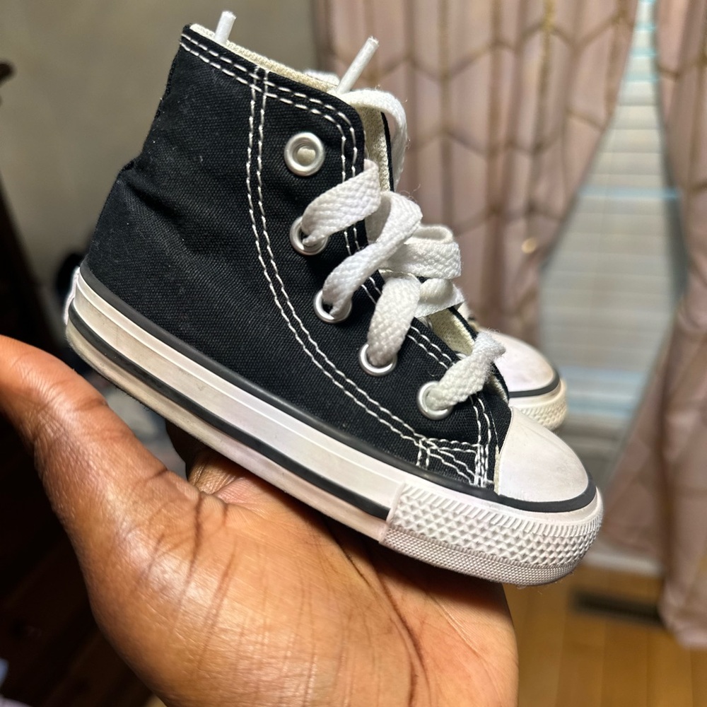 Size 5 converses